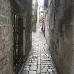招待所 亚诺维奇客房及公寓酒店 斯普利特