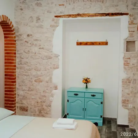 And Djanovic Gostinjska kuća Split