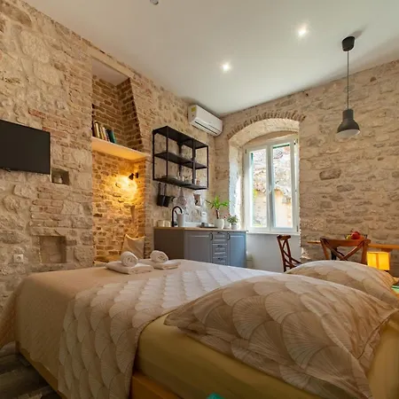 And Djanovic Guest house 3*